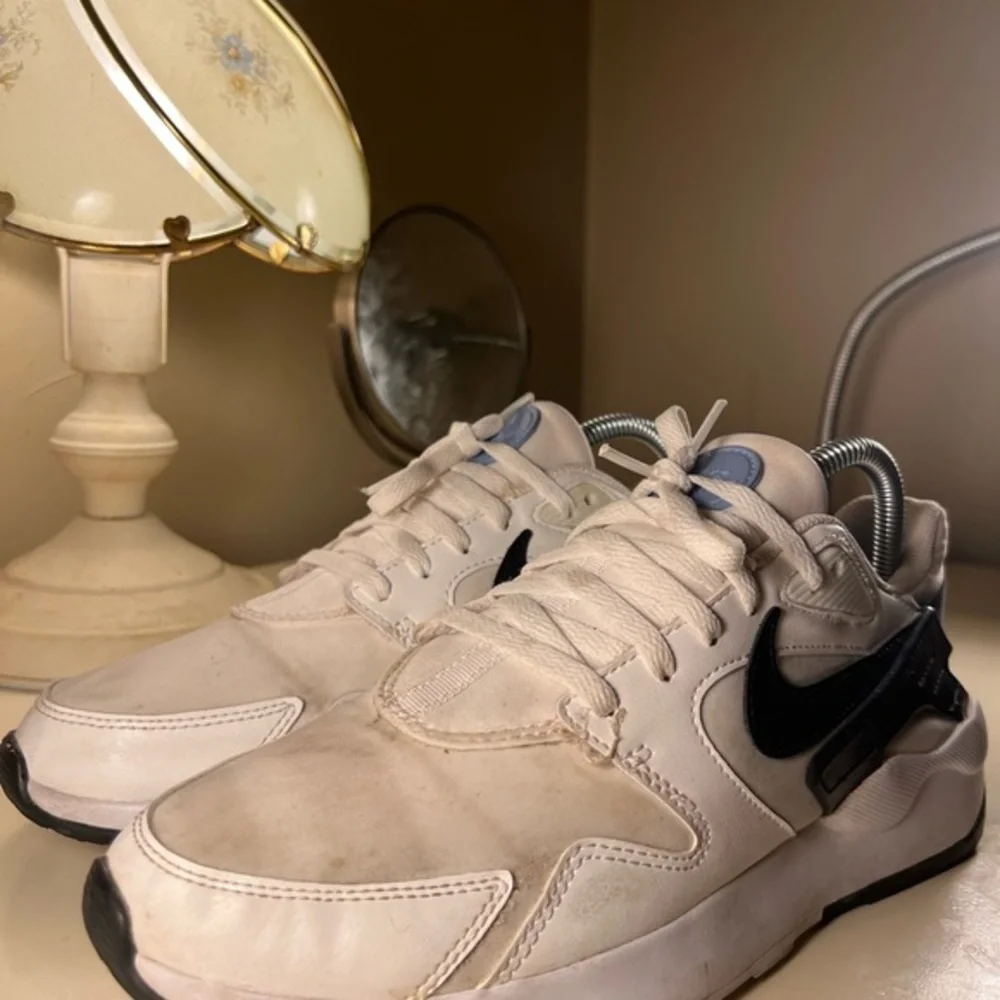 Nike LD Victory White/Black Running Shoes‎ AT4441-101 Women's Size 9.5